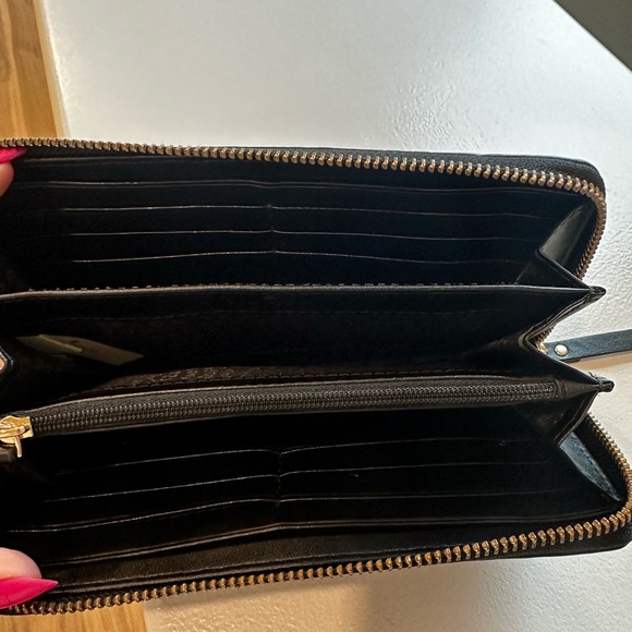 Kate Spade Black Wallet - Picture 3 of 4